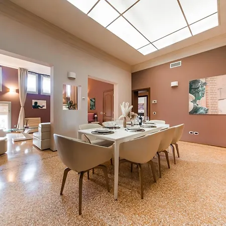 Immobo Panorama - Piazza Maggiore View Apartment *