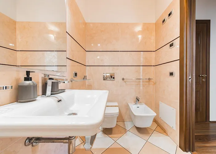 Immobo Panorama - Piazza Maggiore View 볼로냐