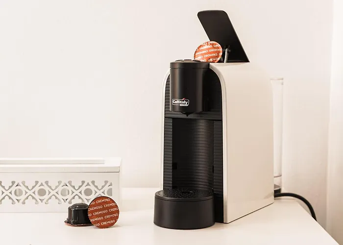 Immobo Panorama - Piazza Maggiore View