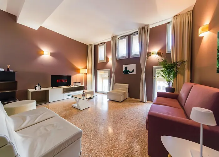 شقة Immobo Panorama - Piazza Maggiore View بولونيا