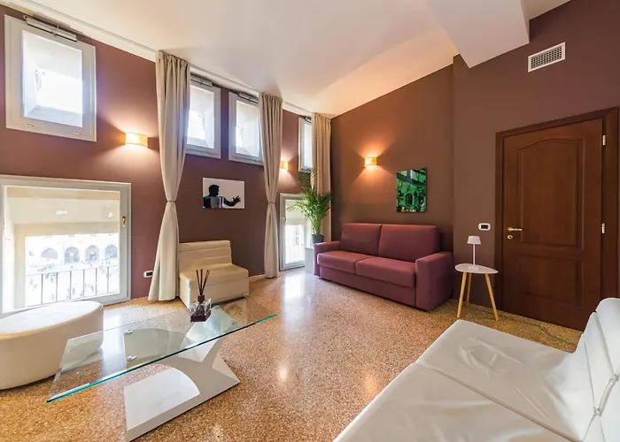 Immobo Panorama - Piazza Maggiore View شقة