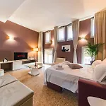 Immobo Panorama - Piazza Maggiore View Bologne